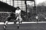 Vic Halom rounds Arsenal keeper Bob Wilson to put Sunderland one up midway through the first half